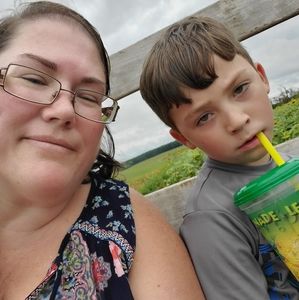 Meet your Posher, April